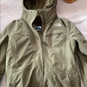 Women’s North Face winter coat size Large.